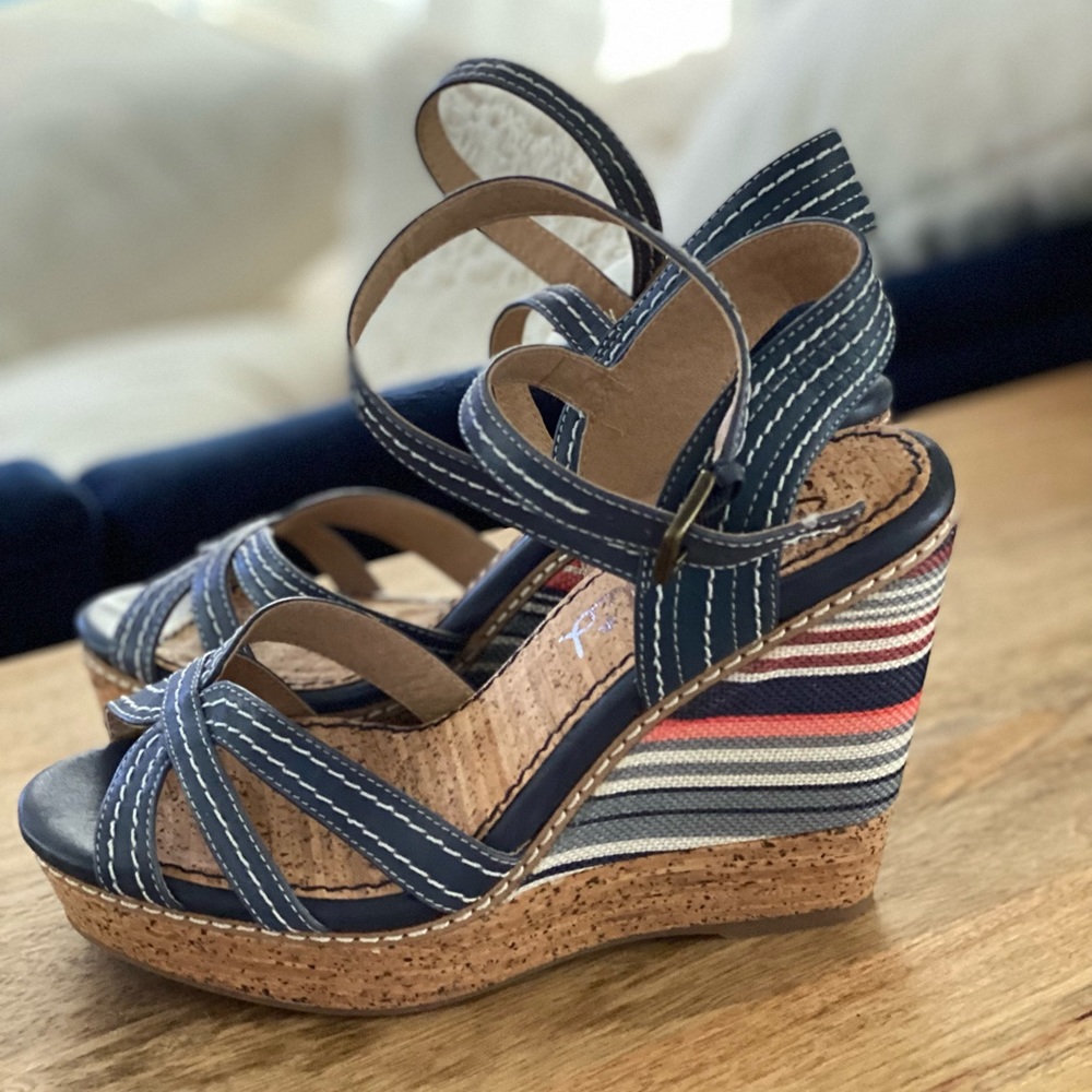 Splendid Wedge Sandals Rainbow and Blue Leather Size 7.5.